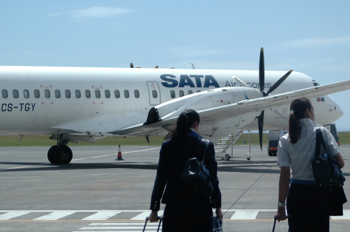 CS-TGY (2049) 1992 British Aerospace ATP