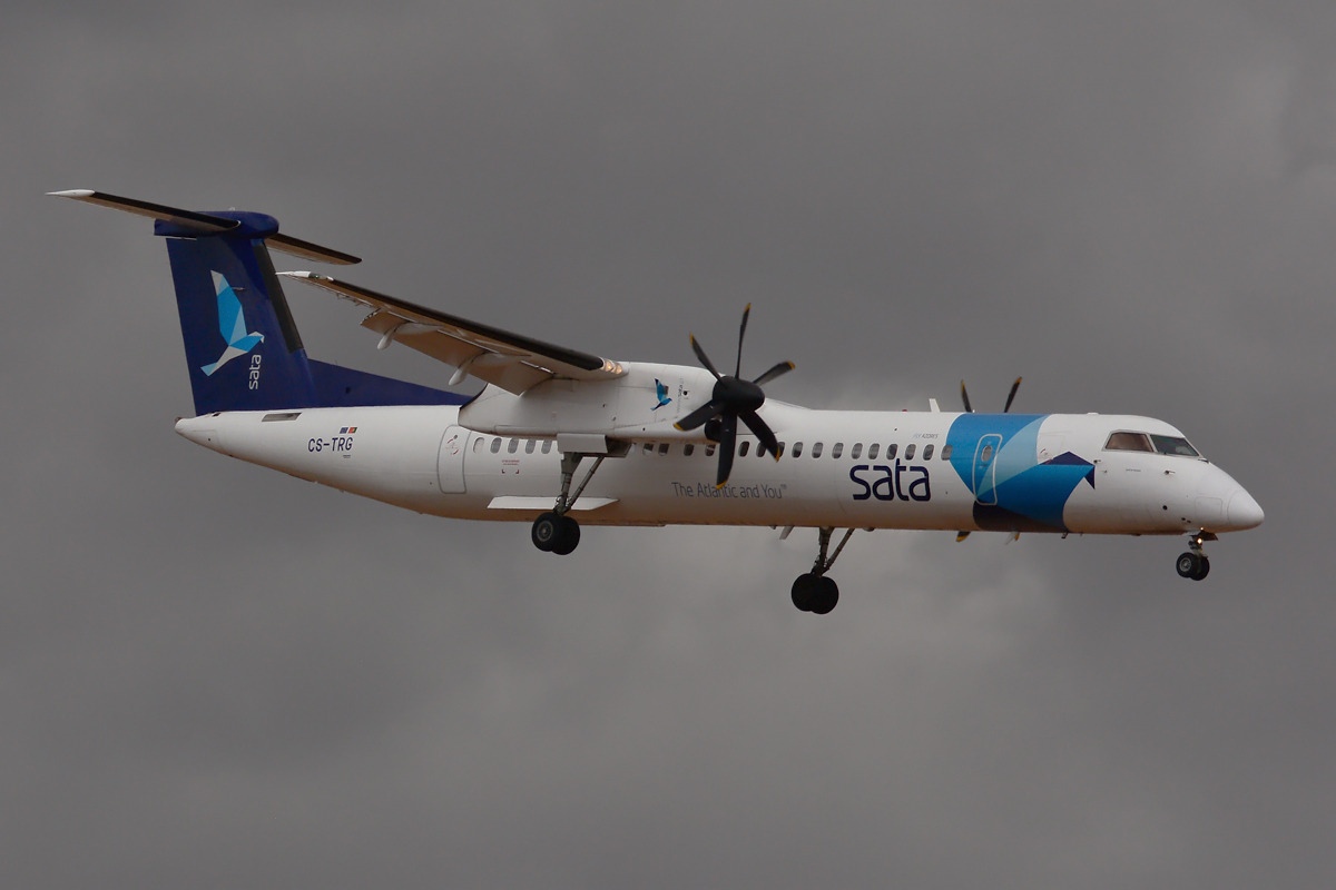 CS-TRG (4298) 2010 Bombardier Dash 8-Q402