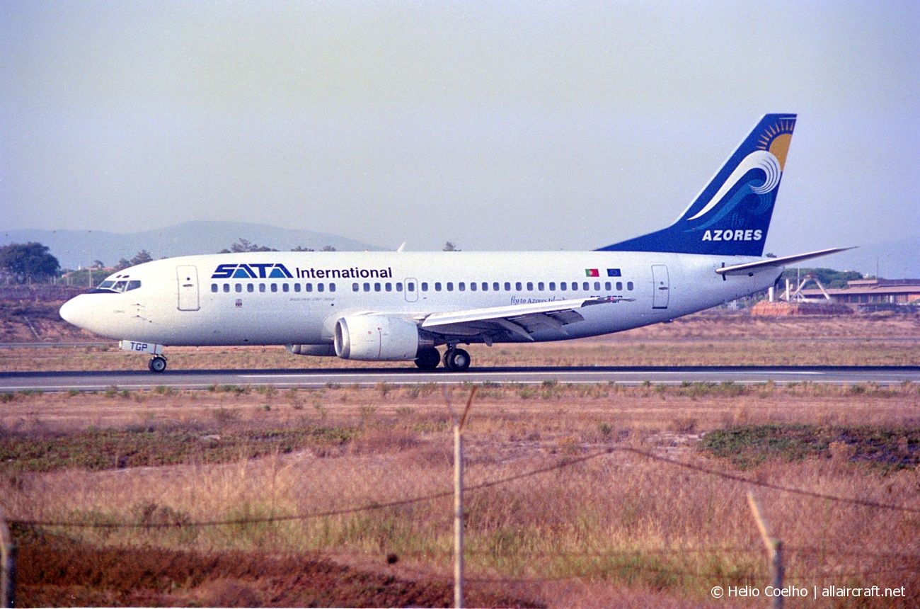 CS-TGP (24131) 1988 Boeing 737-3Q8