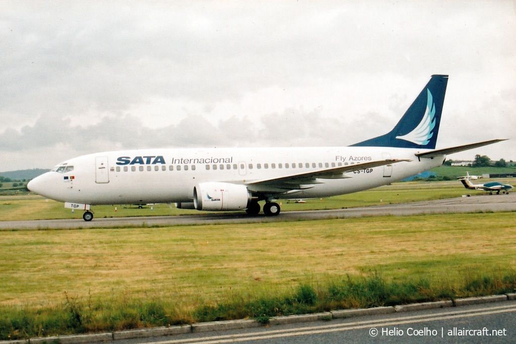 CS-TGP (24131) 1988 Boeing 737-3Q8