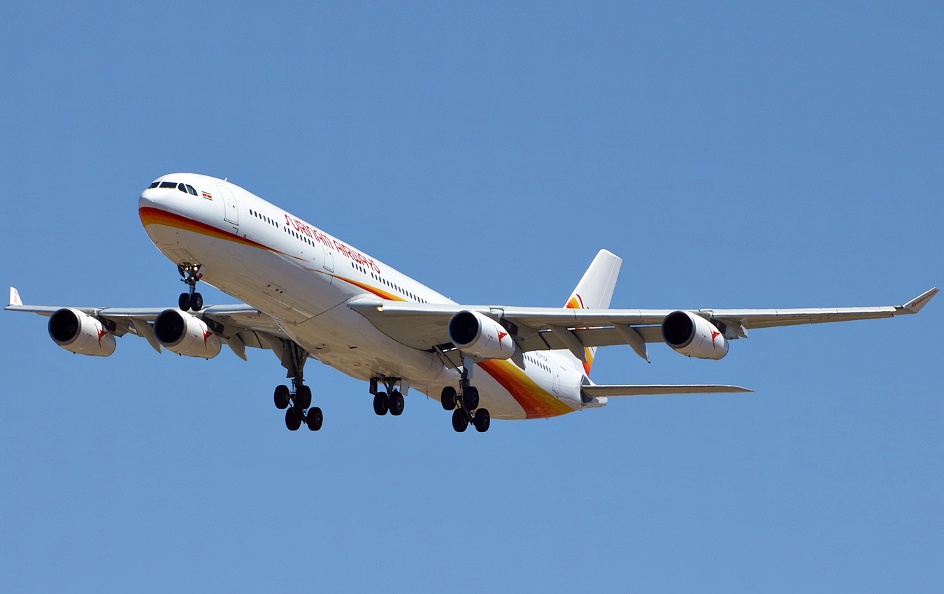 PZ-TCR (242) 1998 Airbus A340-313