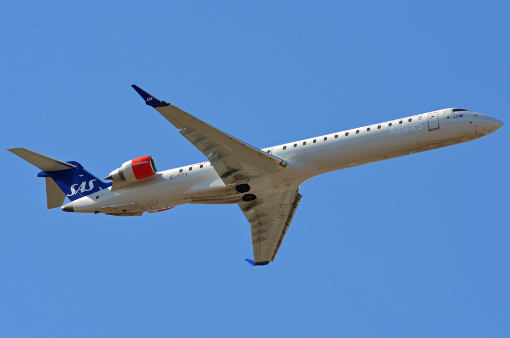 EI-FPV (cn15440) Bombardier CRJ-900