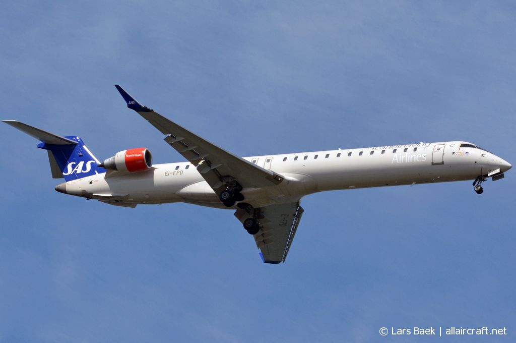 EI-FPD (15401) 2016 Bombardier CRJ-900LR