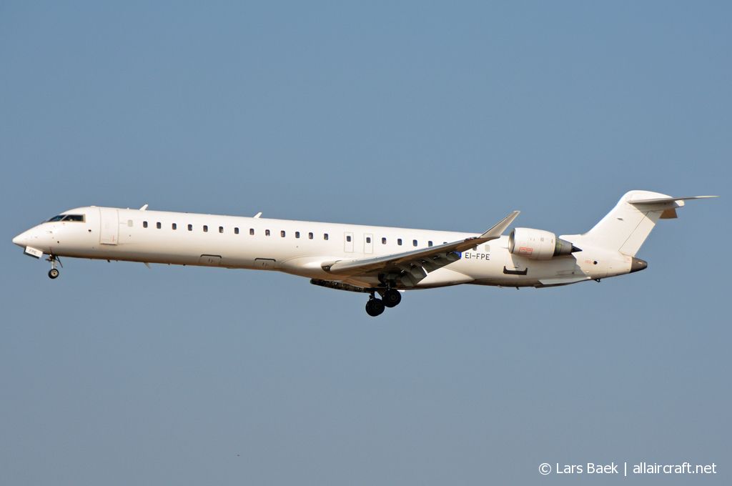 EI-FPE (15402) 2016 Bombardier CRJ-900LR