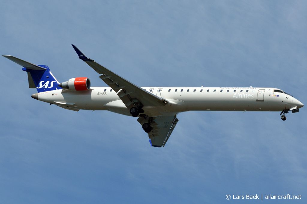 EI-FPI (15425) 2016 Bombardier CRJ-900 LR