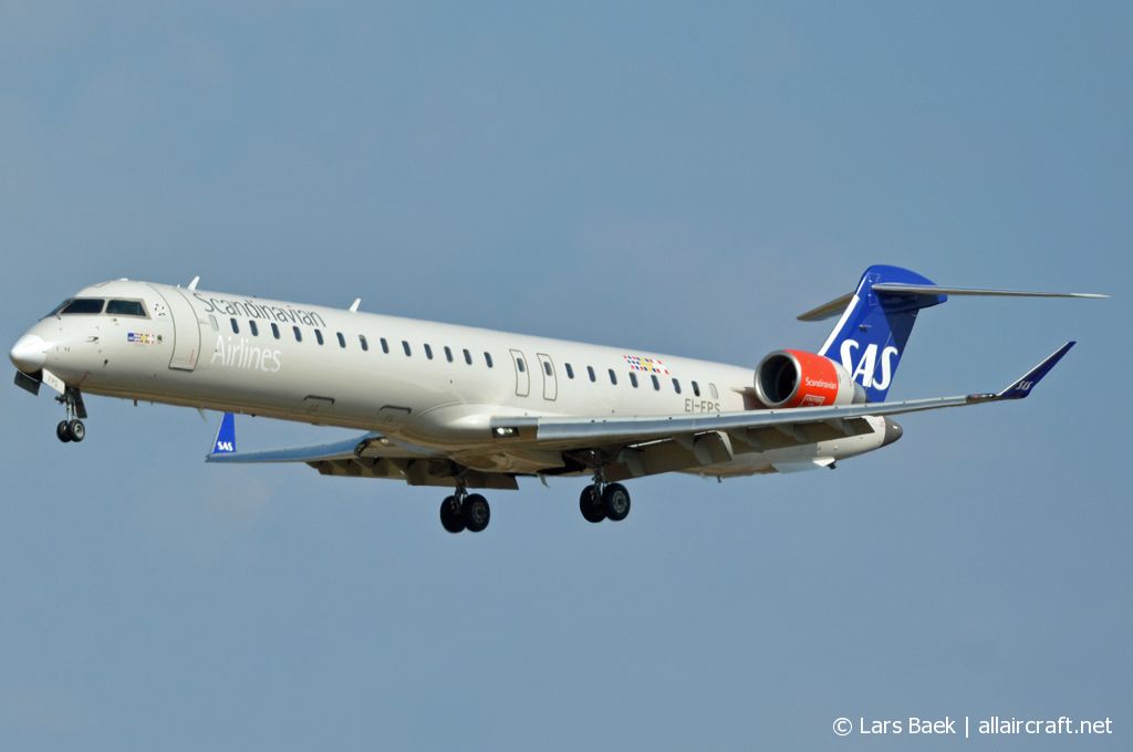 EI-FPS (15437) 2017 Bombardier CRJ900LR