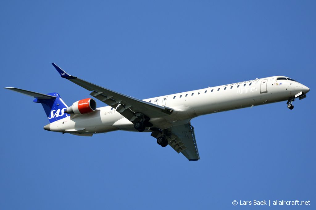 EI-FPT (15438) 2017 Bombardier CRJ-900 LR