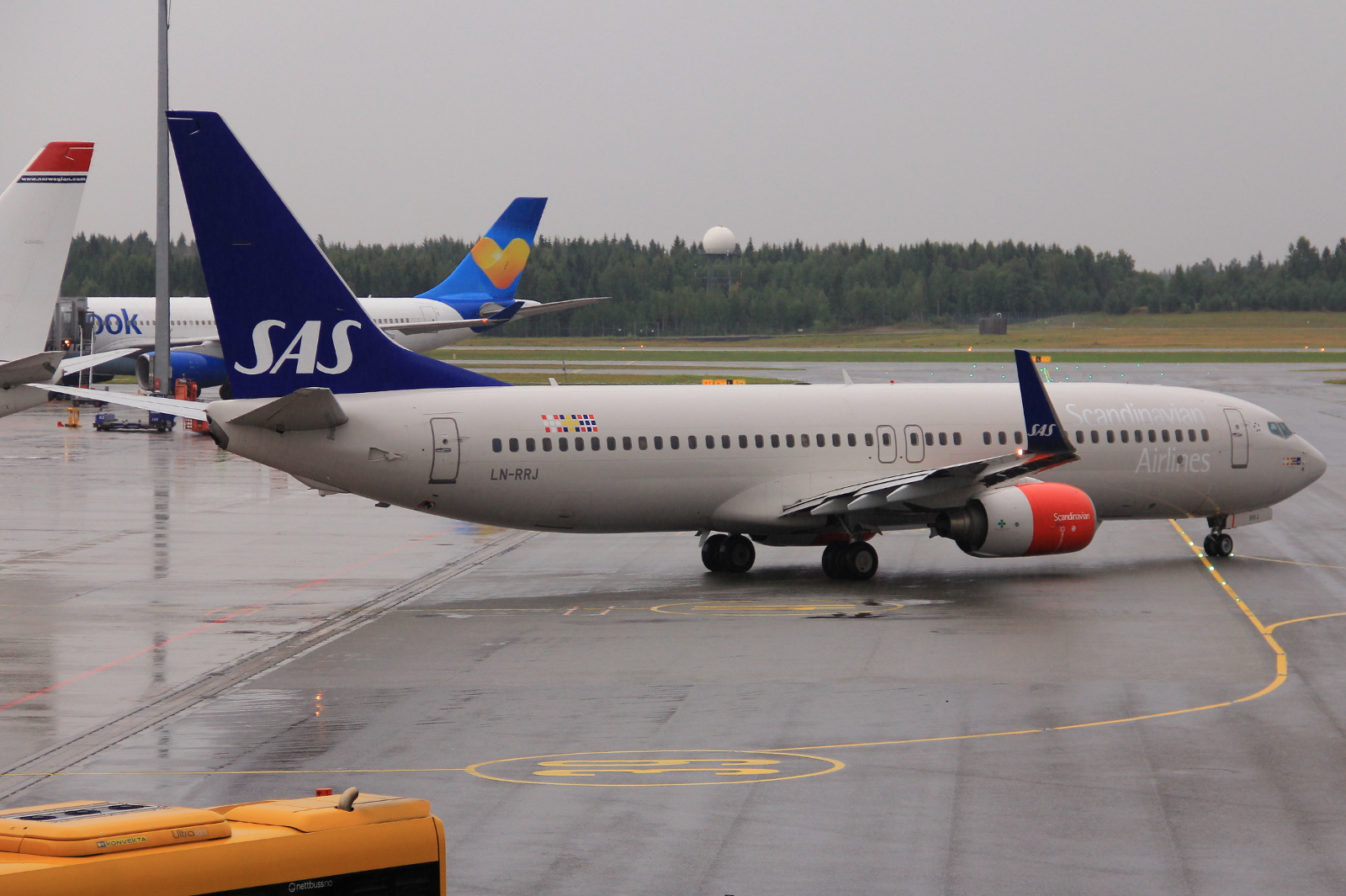 LN-RRJ (34547) 2009 Boeing 737-883(WL)