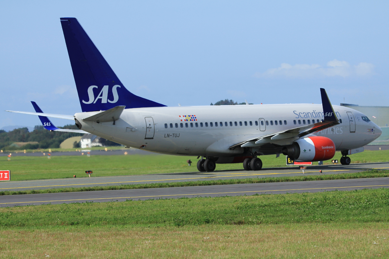 LN-TUJ, (cn 29095), Boeing 737-705