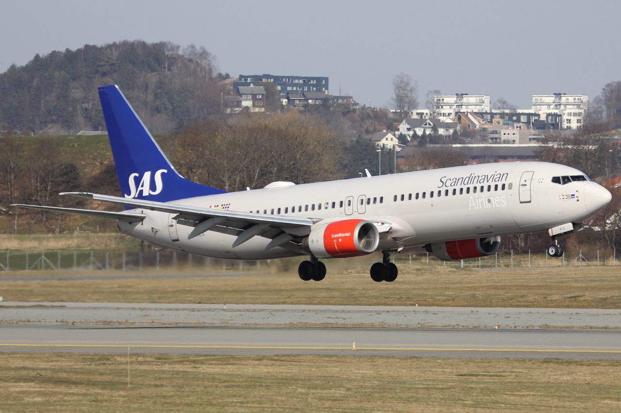 LN-RCX, (cn 30196), Boeing 737-883