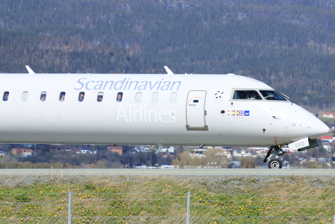OY-KFD (15221) 2009 Bombardier CRJ-900 LR