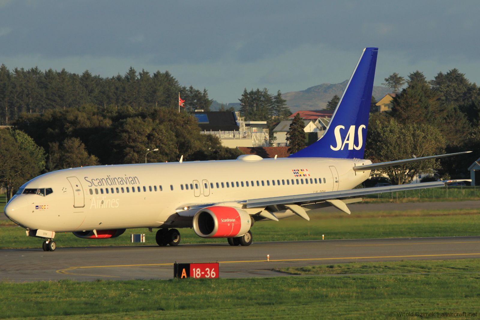 LN-RPM (cn 30195) Boeing 737-883