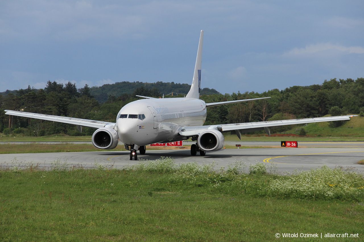 LN-RPR (30468) 2000 Boeing 737-883