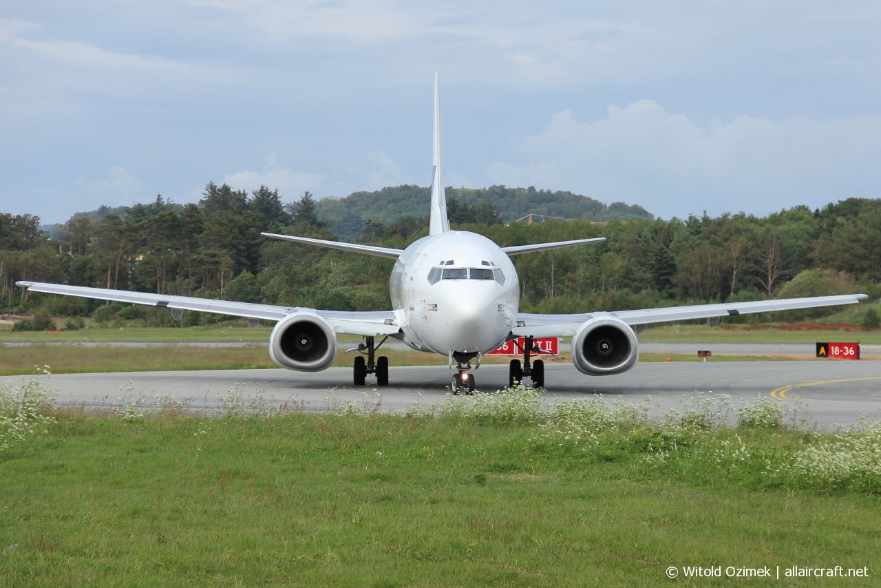 LN-BUD (25794) 1996 Boeing 737-505