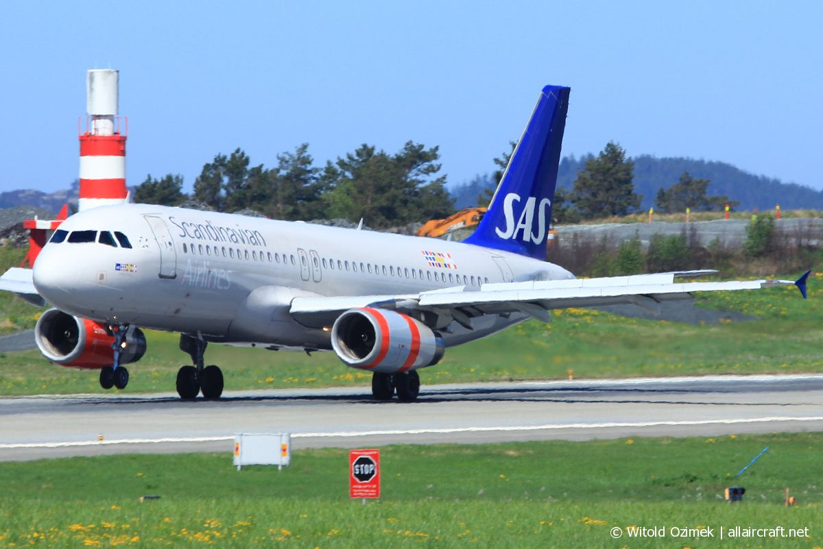 OY-KAS (3335) 2007 Airbus A320-232