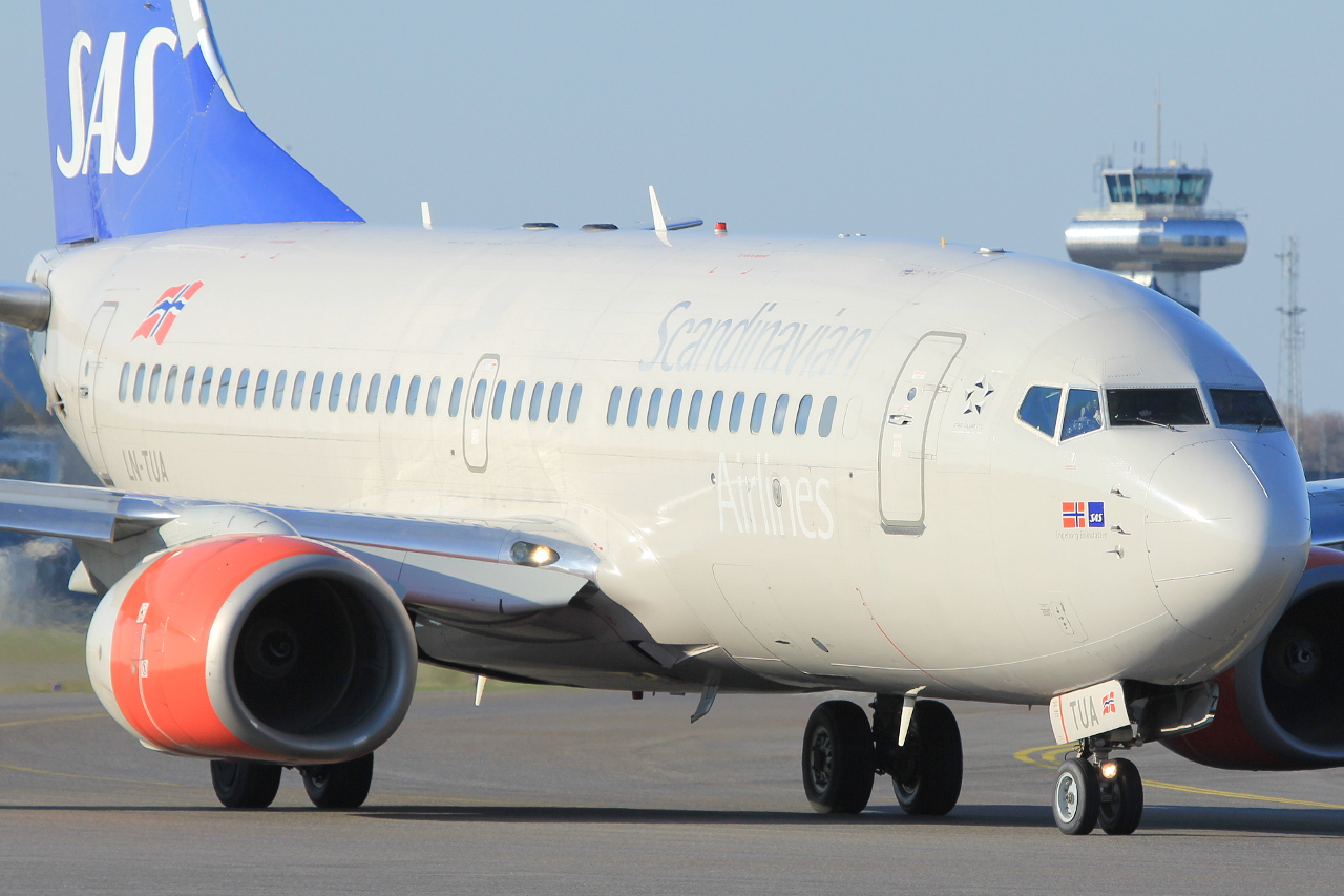 LN-TUA, (cn 28211/33), Boeing 737-705