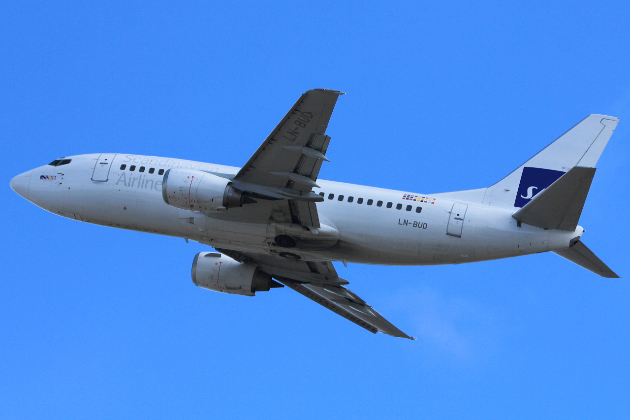 LN-BUD (25794) 1996 Boeing 737-505