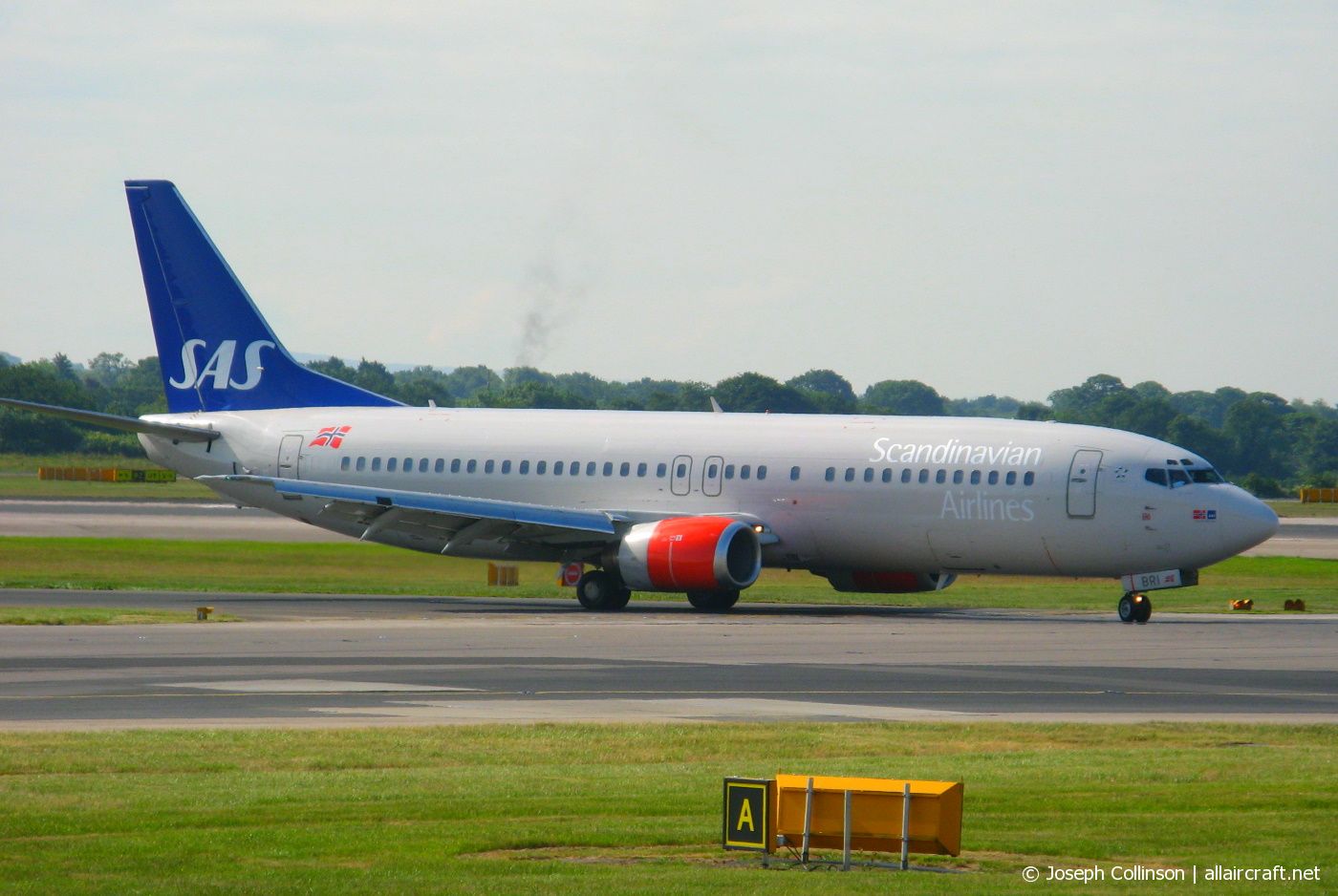 LN-BRI (24644) 1990 Boeing 737-405