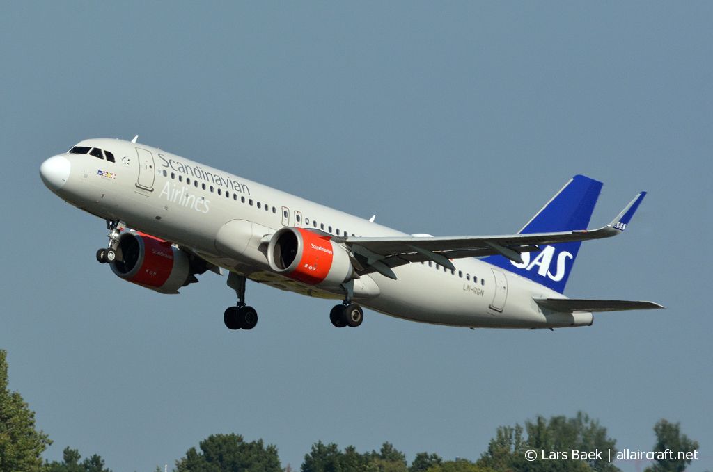 LN-RGN (7341) 2016 Airbus A320-251N