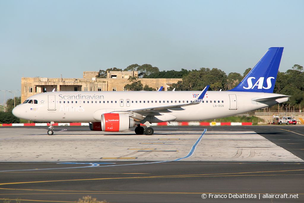 LN-RGN (7341) 2016 Airbus A320-251N