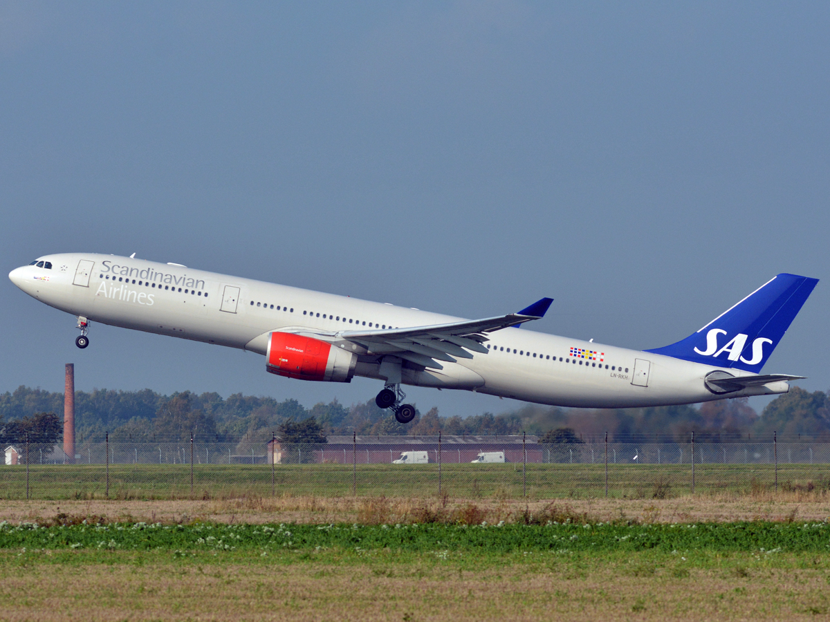LN-RKH (497) 2002 Airbus A330-343