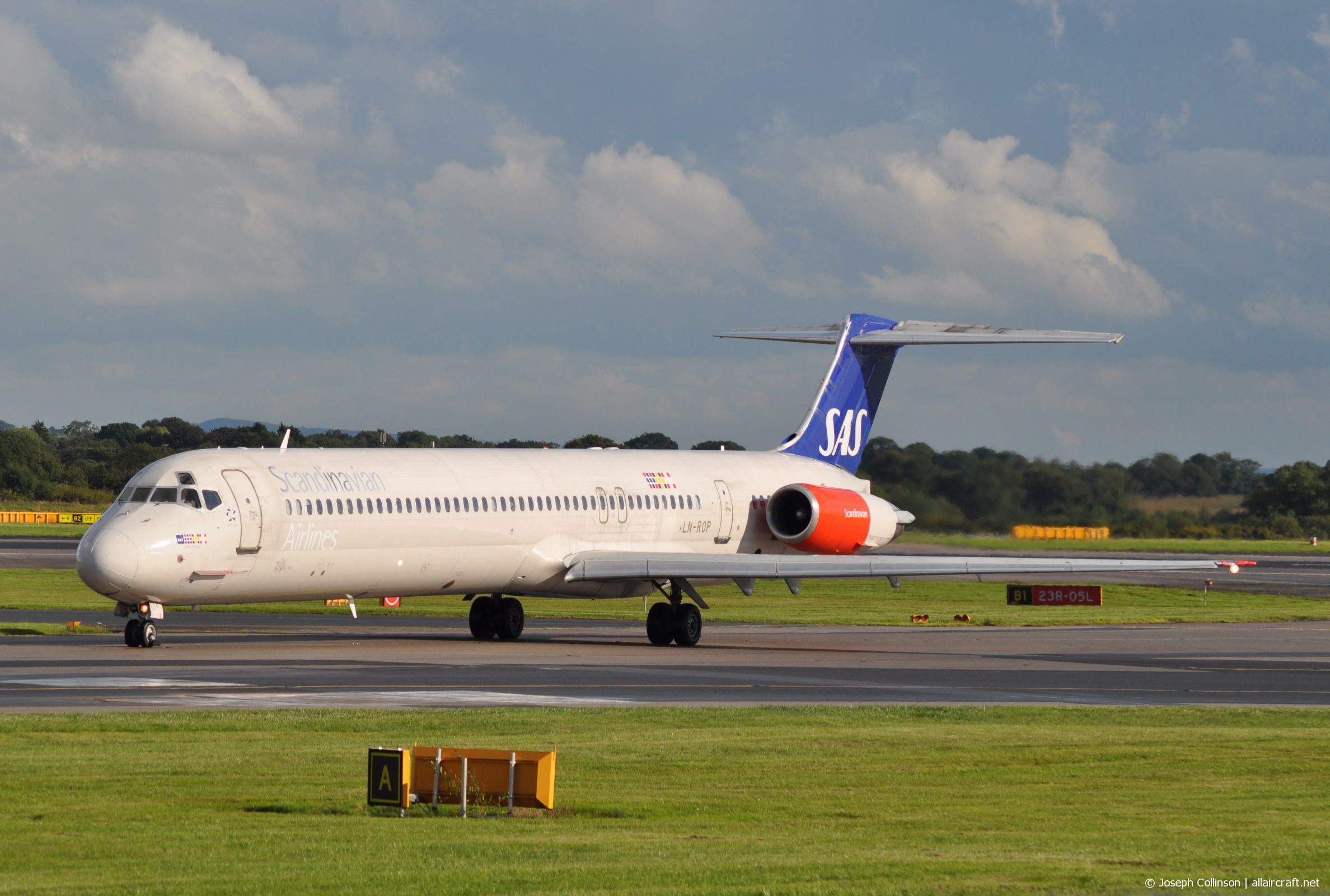 LN-ROP (49384) 1985 McDonnell Douglas MD-82