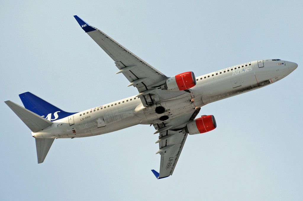 LN-RRH (34546) 2009 Boeing 737-883 WL