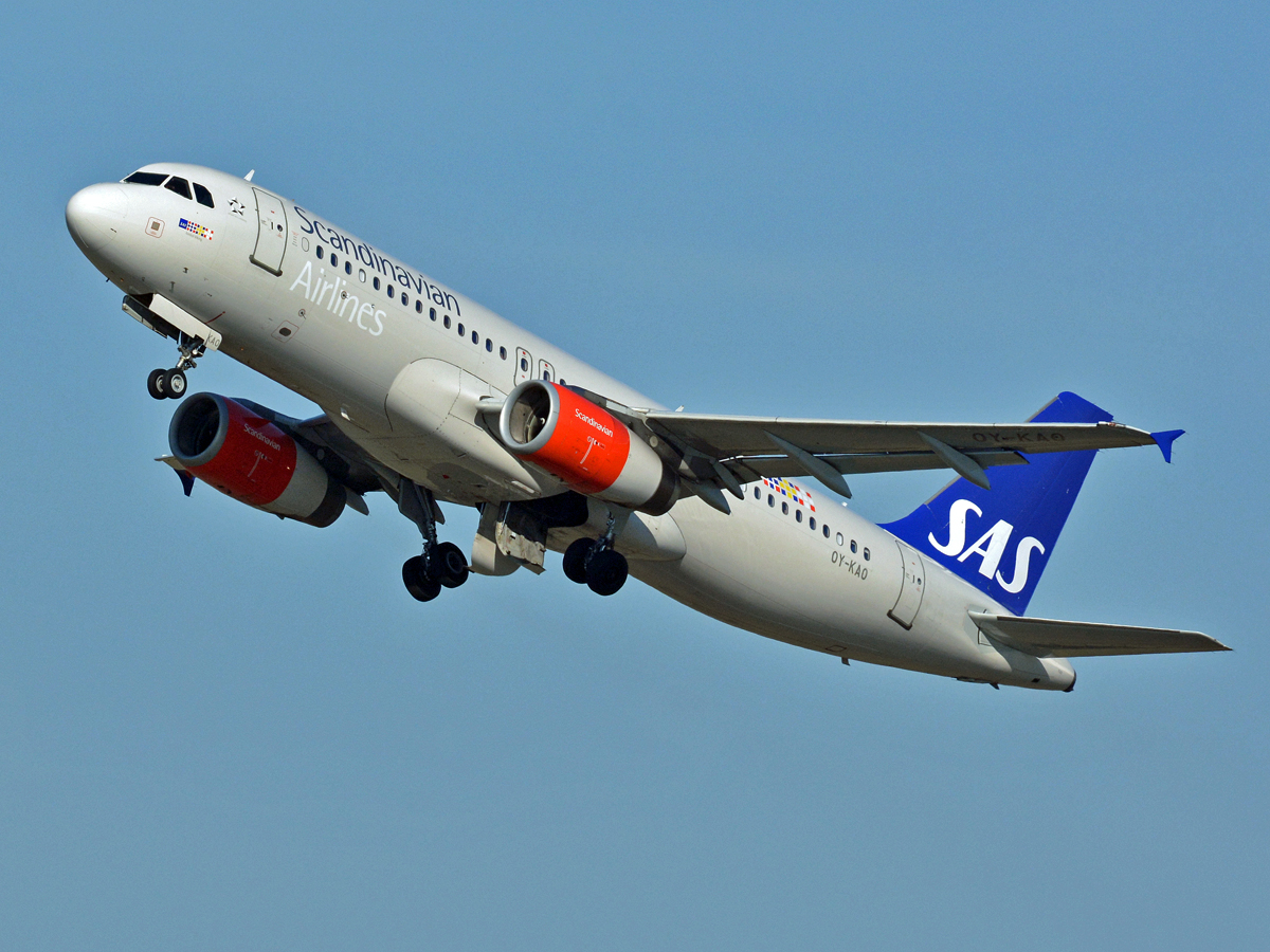 OY-KAO, (cn 2990), Airbus A320-232
