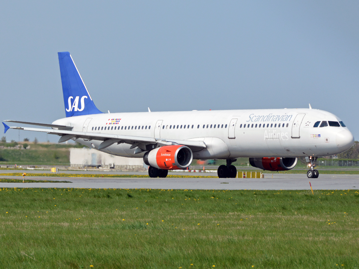 OY-KAW, (cn 2817), Airbus A320-232