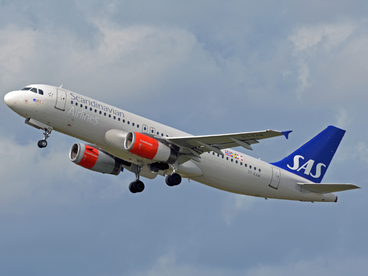 OY-KAW, (cn 2817), Airbus A320-232