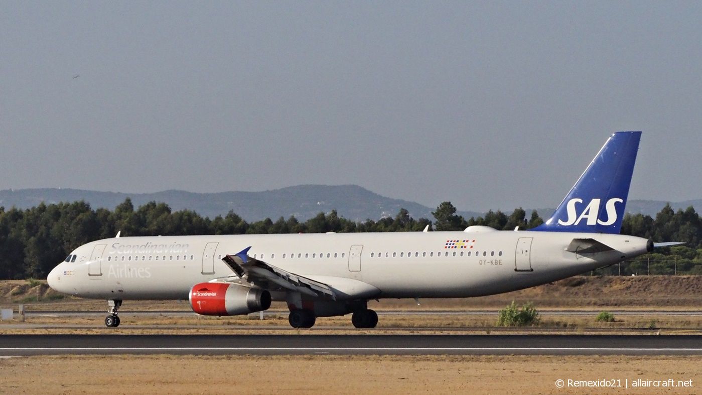 OY-KBE (1798) 2002 Airbus A321-232