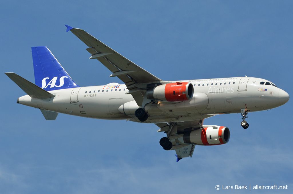 OY-KBT (3292) 2007 Airbus A319-131