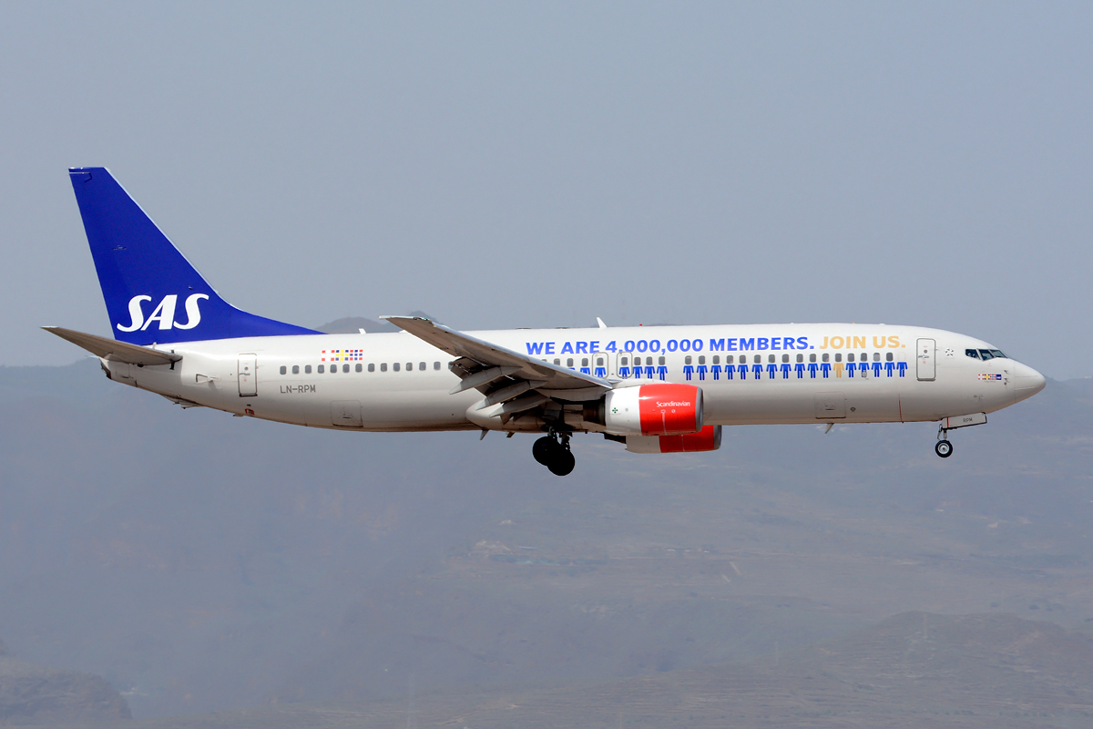 LN-RPM (cn 30195) Boeing 737-883