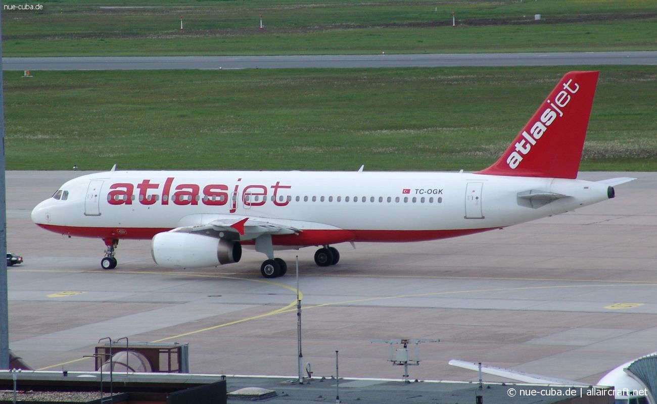 TC-OGK (cn 0460) Airbus A320-233