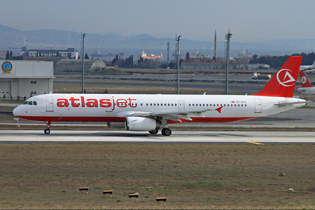 TC-ETJ (974) 1999 Airbus A321-231