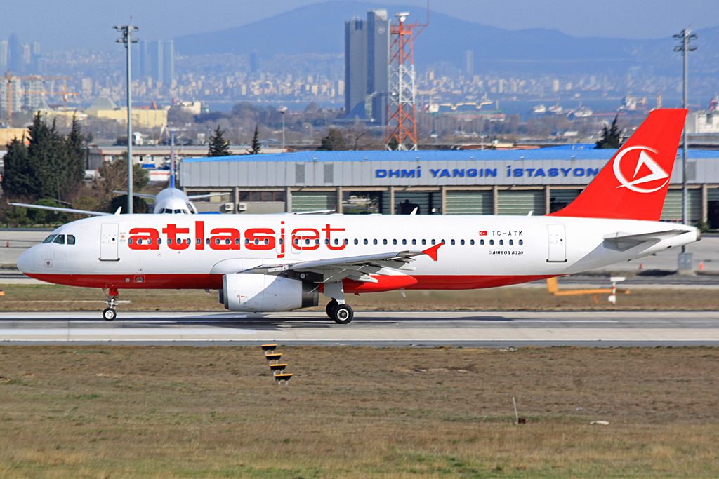 TC-ATK, (cn 2747), Airbus A320-232