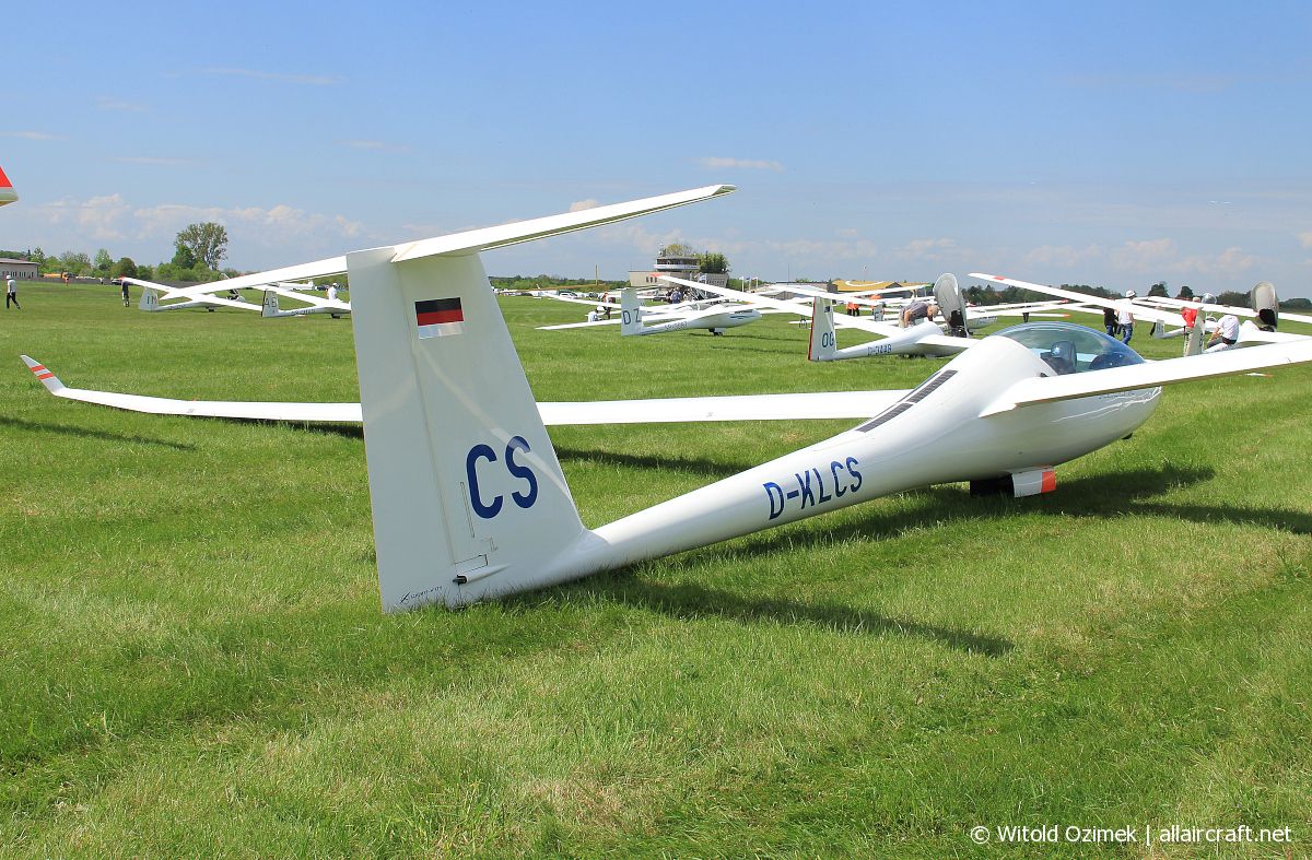 D-KLCS ( 34 ) Schempp-Hirth Arcus M