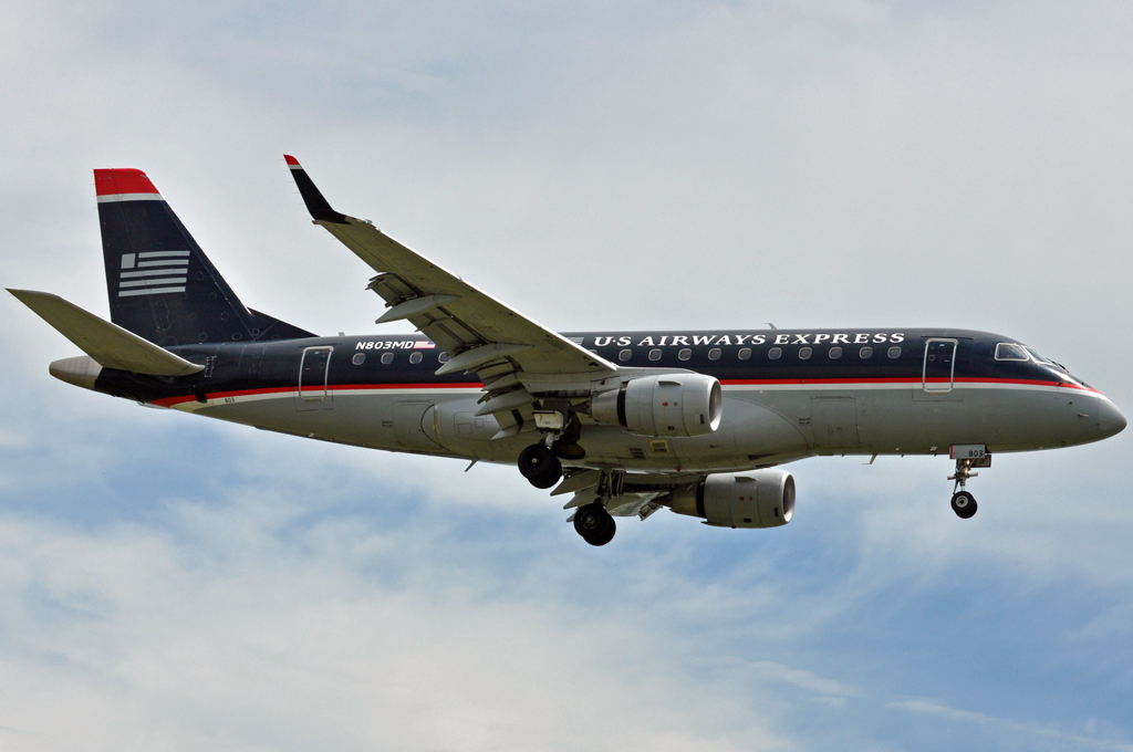 N803MD (17000015) Embraer 170-100LR