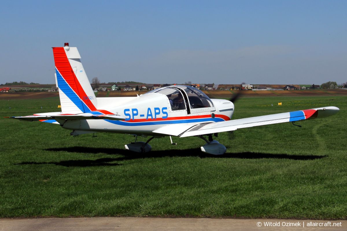 SP-APS Zlin Z-242