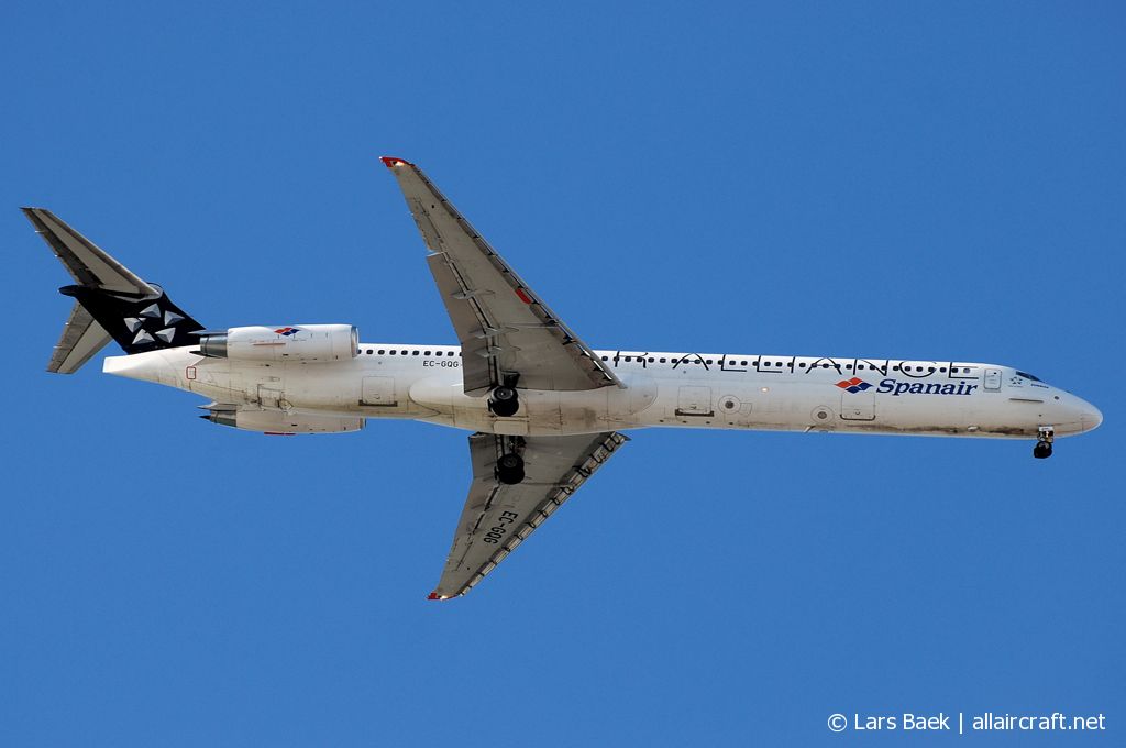 EC-GQG (cn 49577) McDonnell Douglas MD-83
