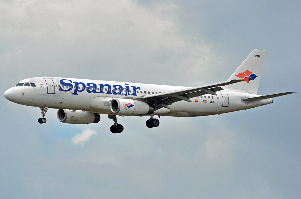 EC-IMB (cn 1933) Airbus A320-232