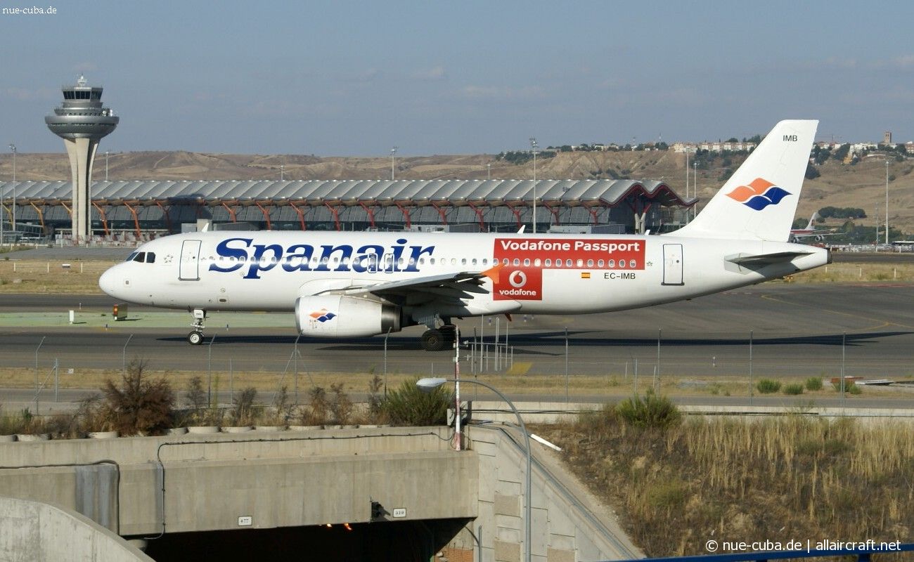EC-IMB (cn 1933) Airbus A320-232