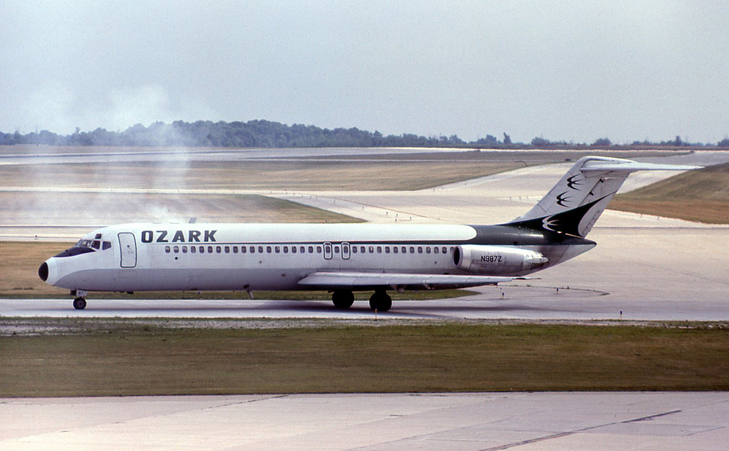 N987Z (47137) 1968 McDonnell Douglas DC-9-31