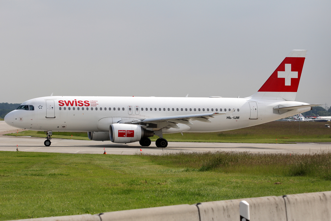 HB-IJM (635) 1996 Airbus A320-214