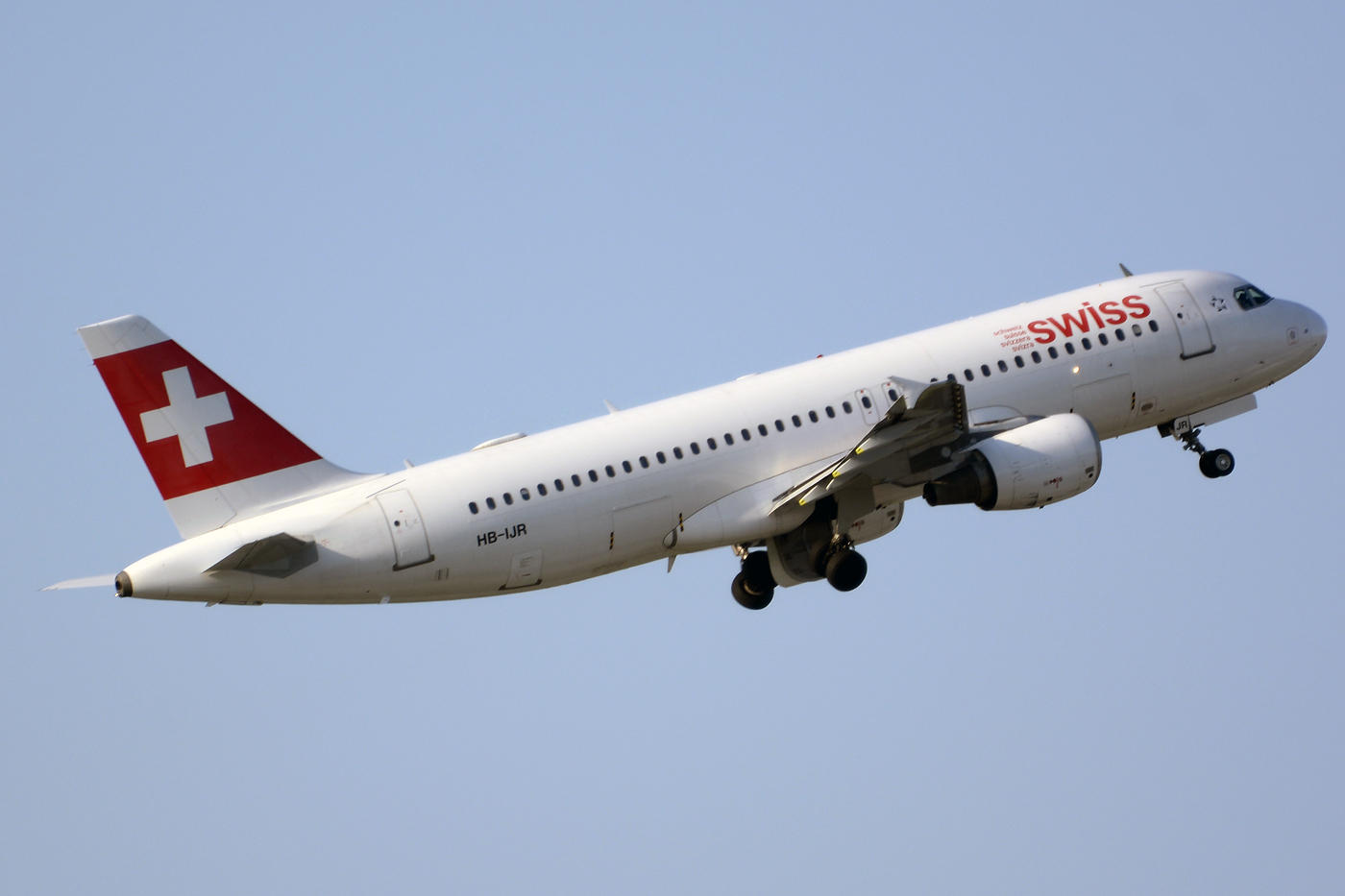 HB-IJR (703) 1997 Airbus A320-214