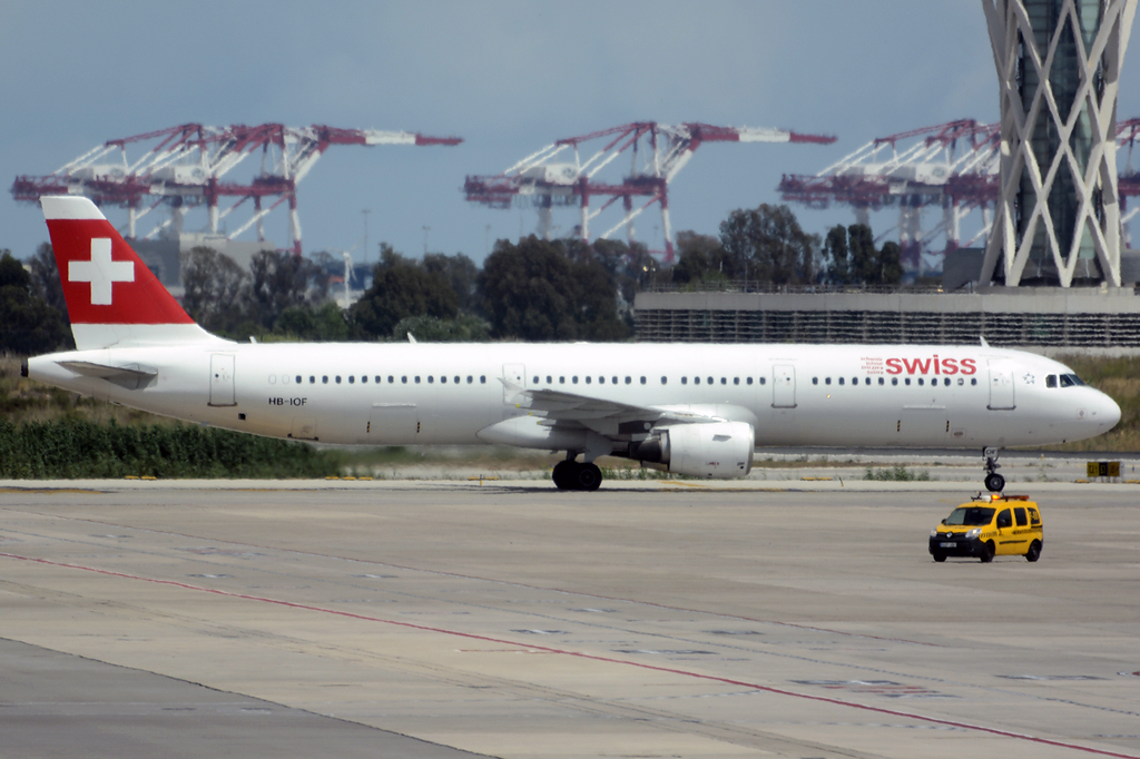 HB-IOF (541) 1995 Airbus A321-111