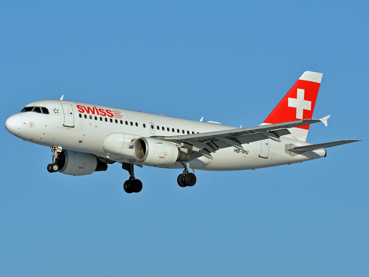HB-IPU, (cn 713), Airbus A319-112