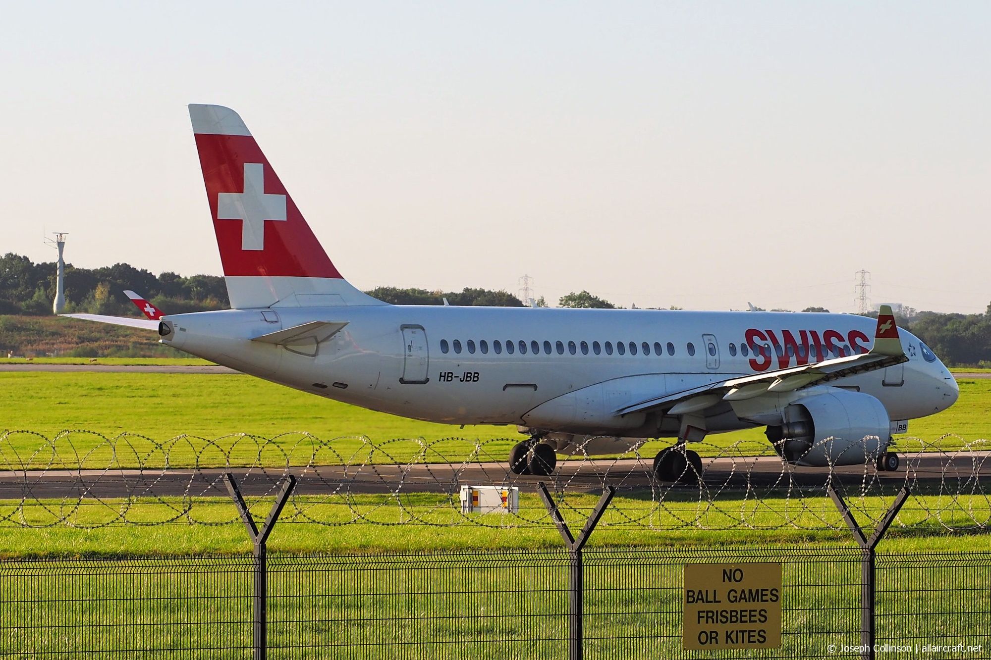 HB-JBB (50011) 2016 Bombardier CS100