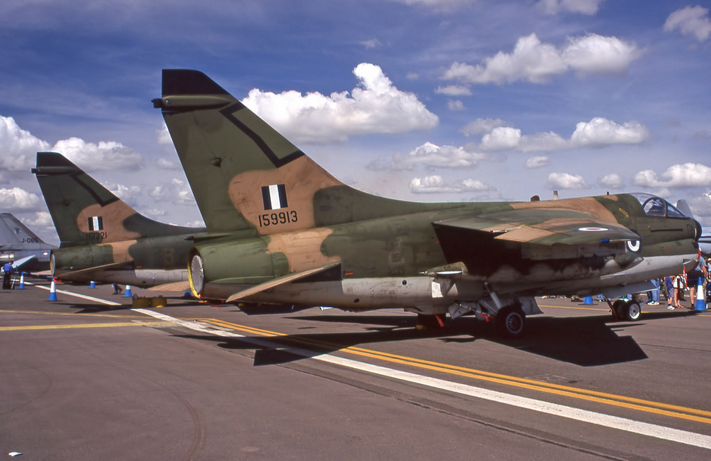 159913 ( H-107 ) 1975 LTV A-7H Corsair II