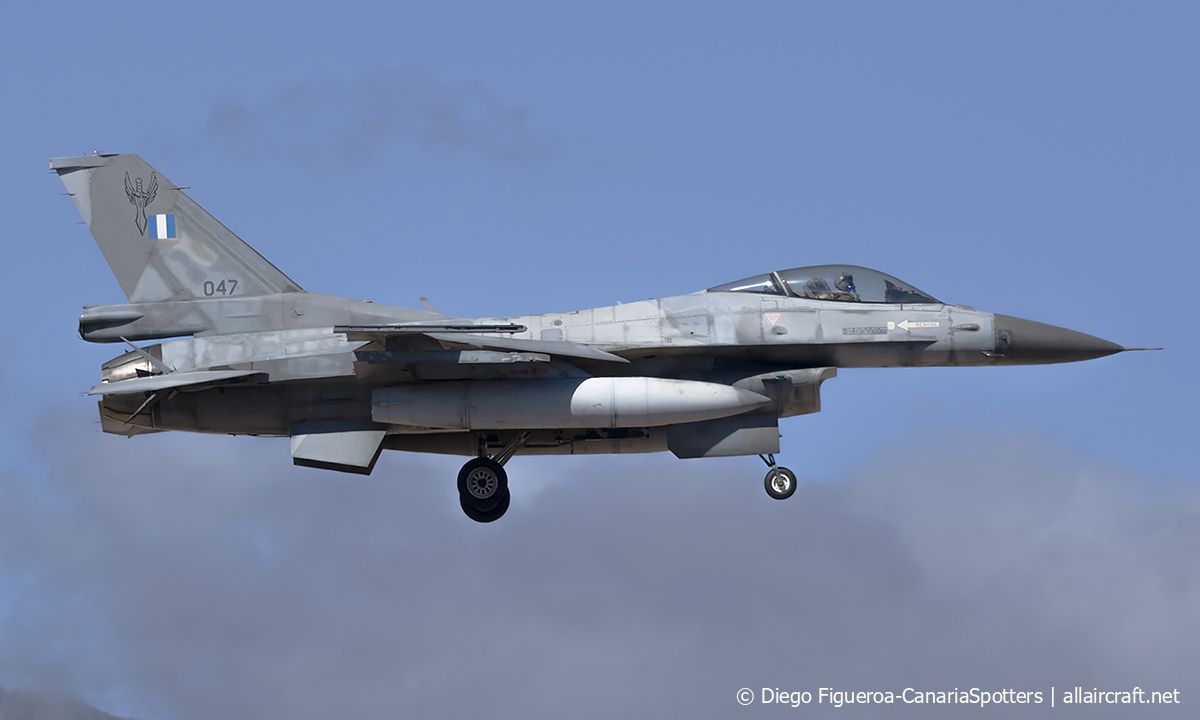 047 (TC-3) 1993 General Dynamics F-16C Fighting Falcon